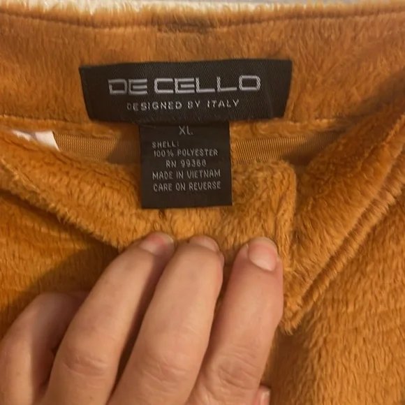 DE CELLO DESIGNED BY ITALY JACKET AND SUITPANTS